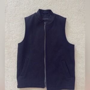 NWOT MENS WOOL SLIM VEST - MENS SIZE X SMALL 50% OFF
